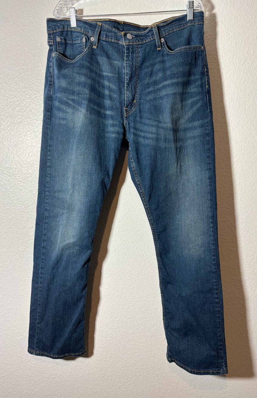 Levi's Men's Size 38x30 Medium Wash 513 Denim Blue Jeans Straight Leg